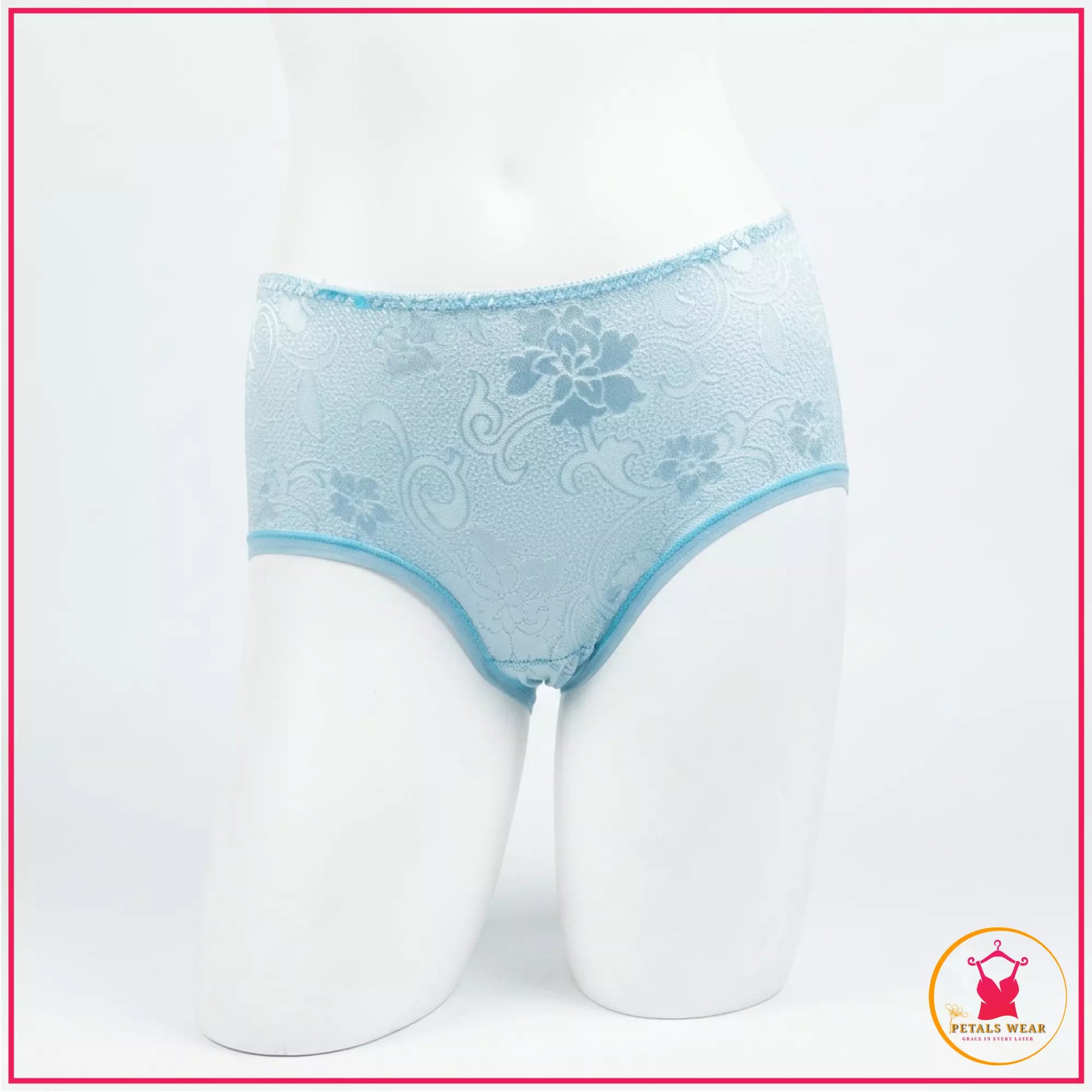 3. Breathable cotton comfort panty with lace embroidery

