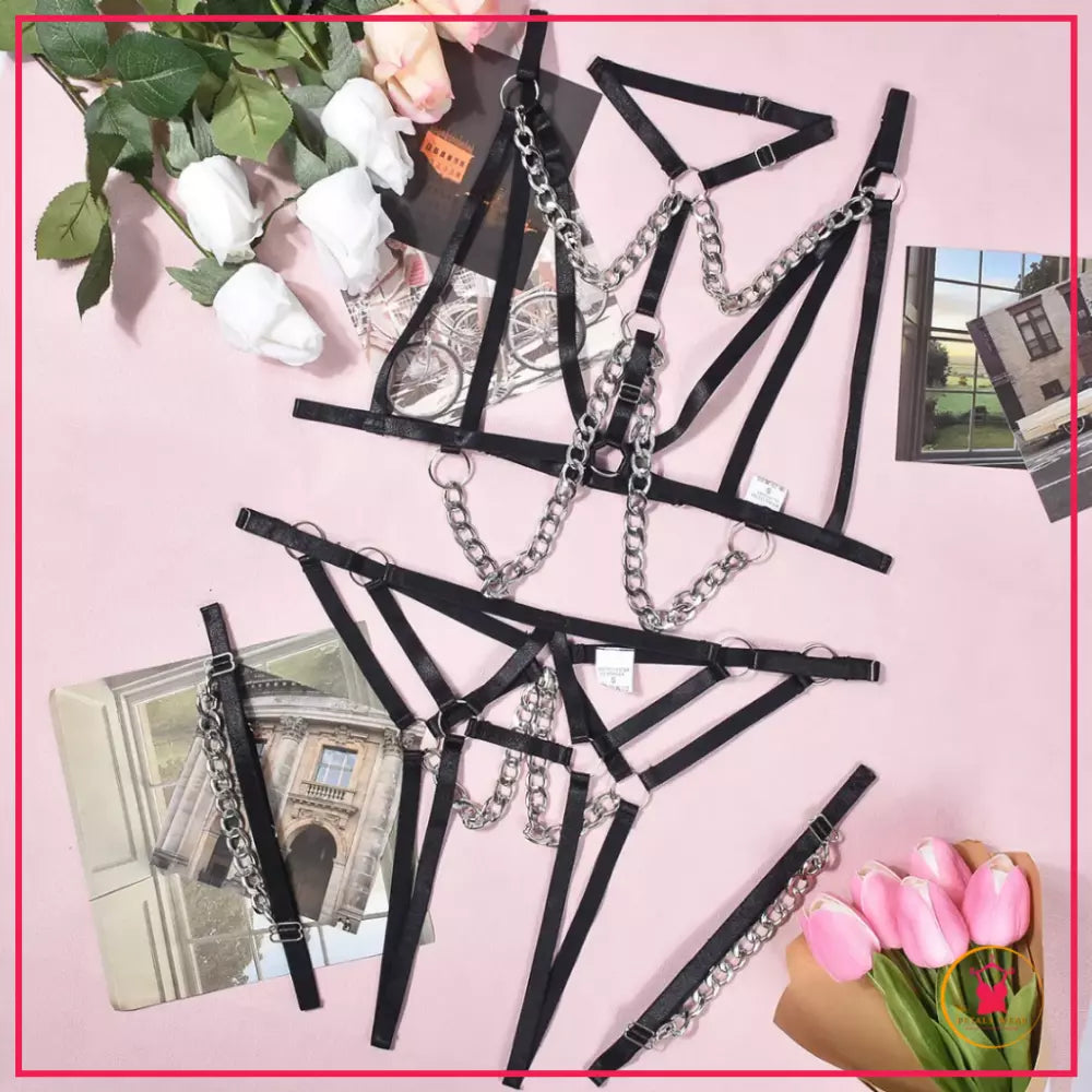 Chain decorated open breast lingerie set Petals Wear
