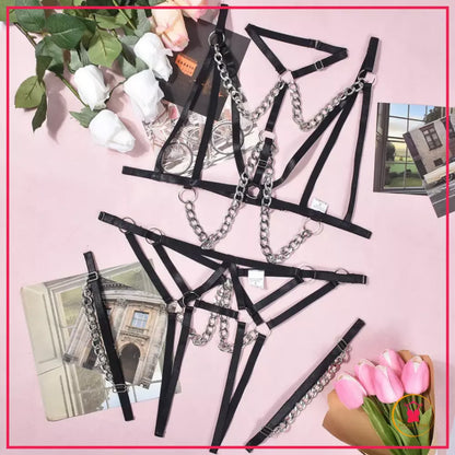 Chain decorated open breast lingerie set Petals Wear
