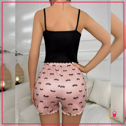 Luxurious lingerie set for women in Pakistan
