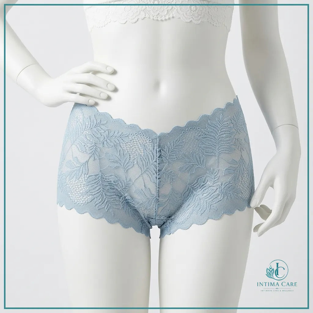 Stylish low waist ladies panty with delicate lace design